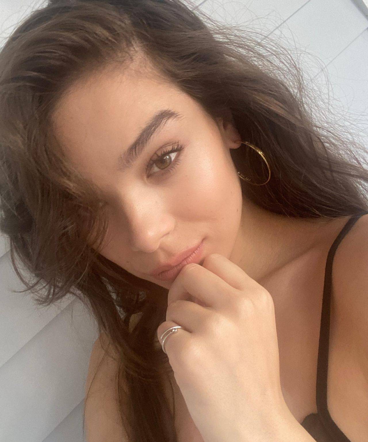 海莉:童星时期接受好莱坞的游戏规则,很快就成了资本的宠儿_时候