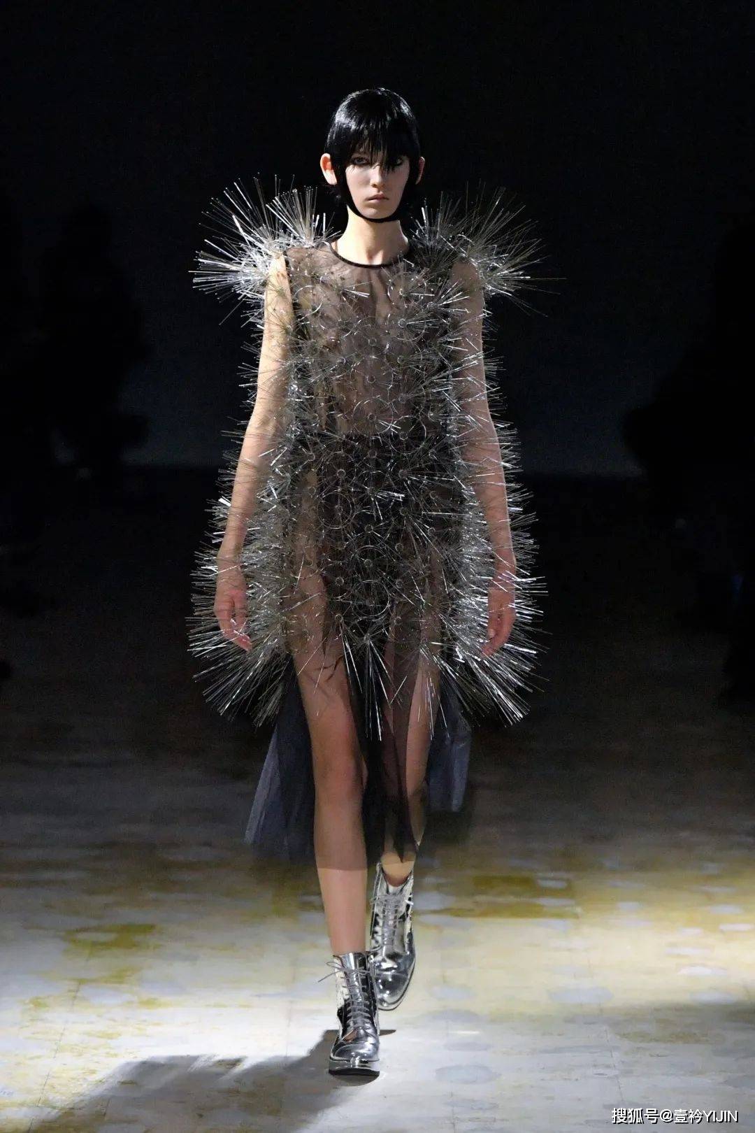 原创commedesgar04onsnoirkeininomiyajunyawatanabe的时尚帝国