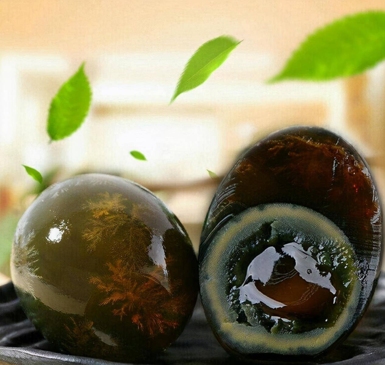 (皮蛋哪些人不能吃)皮蛋怎么吃法最好吃