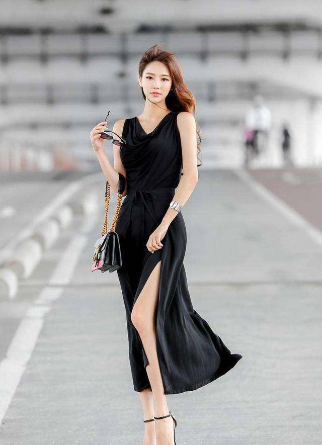 在夏天,女孩子只要穿一次开叉裙,就知道什么叫明艳动人!_裙子