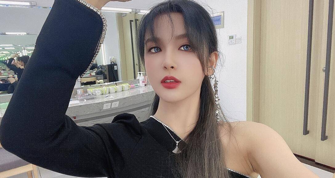 rita被称为四朵金花中颜值的天花板,素颜备受网友关注.