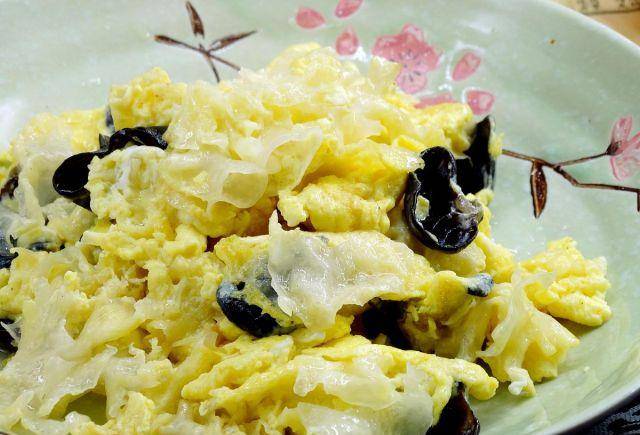 穷人抗皱纹的方法偏方(穷人抗皱纹的方法偏方维生素E)