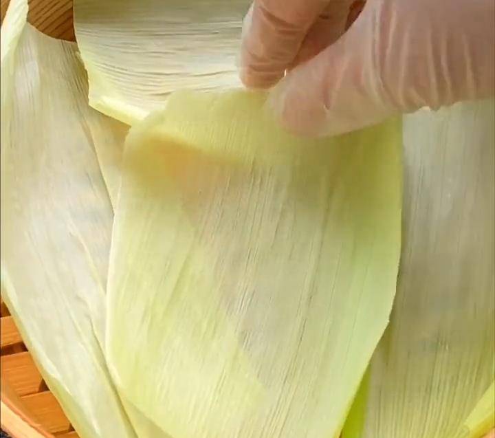 蒸糯米丸子怎么做才不沾水 b2f6be839a07407b8db7bb958e1457af.jpeg