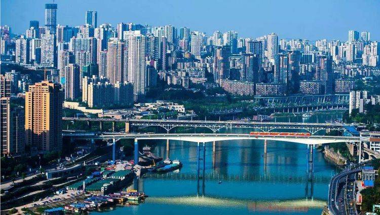中国最大的新一线城市，比台湾省还要大，相当于41个深圳！