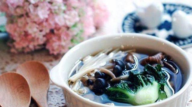 杂菌菇怎么炒好吃 1bdfa06c3b0843d6b2ee1613805aed5f.jpeg