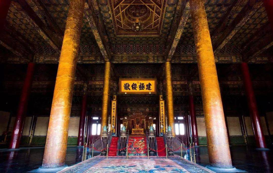 历史上的今天——1695年4月8日，北京故宫太和殿重新建成