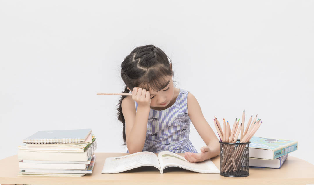 别乱报书法班了,孩子学写字你得走对这一步