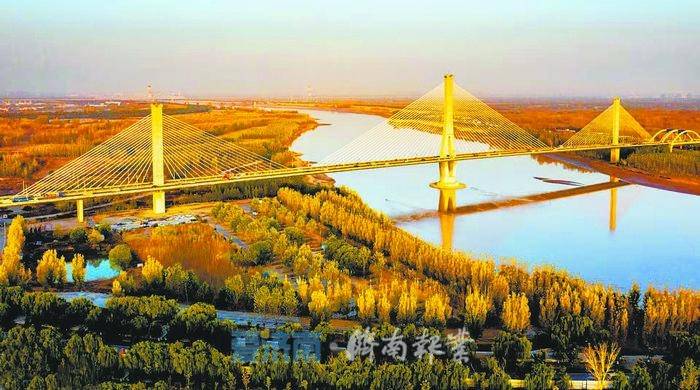 20 8年全国经济总量是多少_8毫升水是多少图片