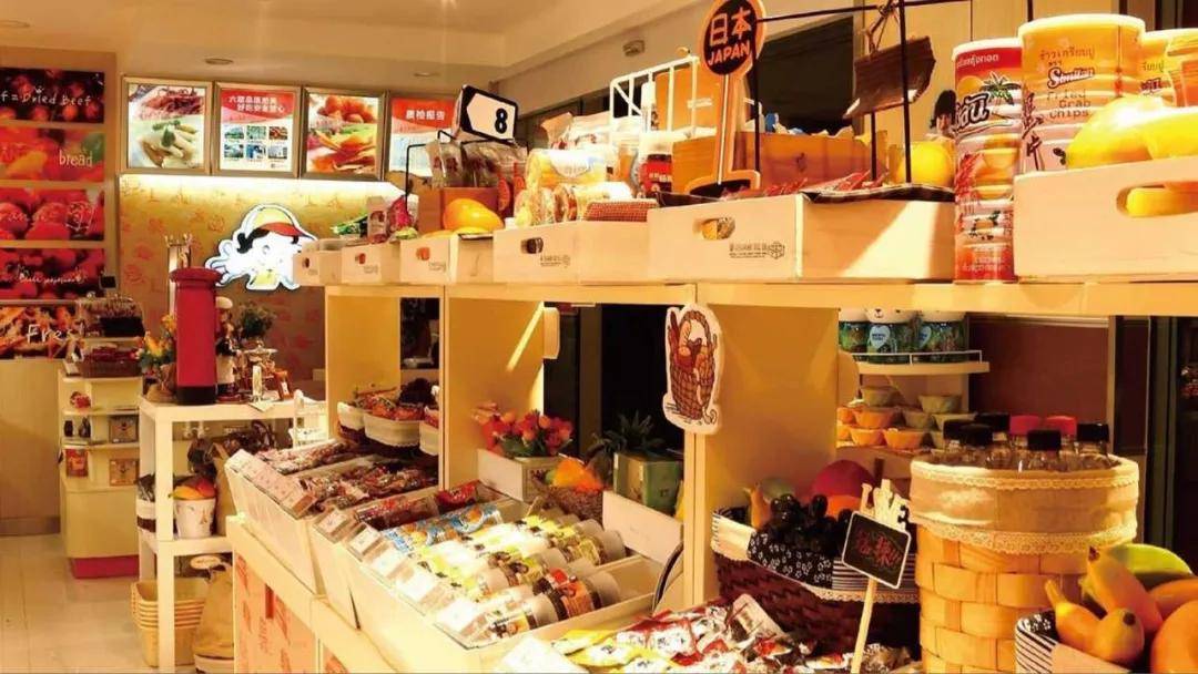 零食产品被曝肉肠生蛆 谁扰了良品铺子的“高端