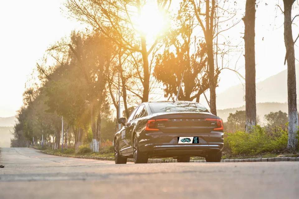 沃尔沃s90豪华只是基操人性化才是重点