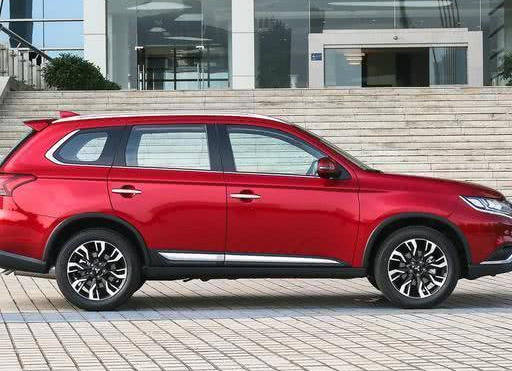 进口发动机开10年都不坏 满油800公里口碑不输crv 欧蓝德