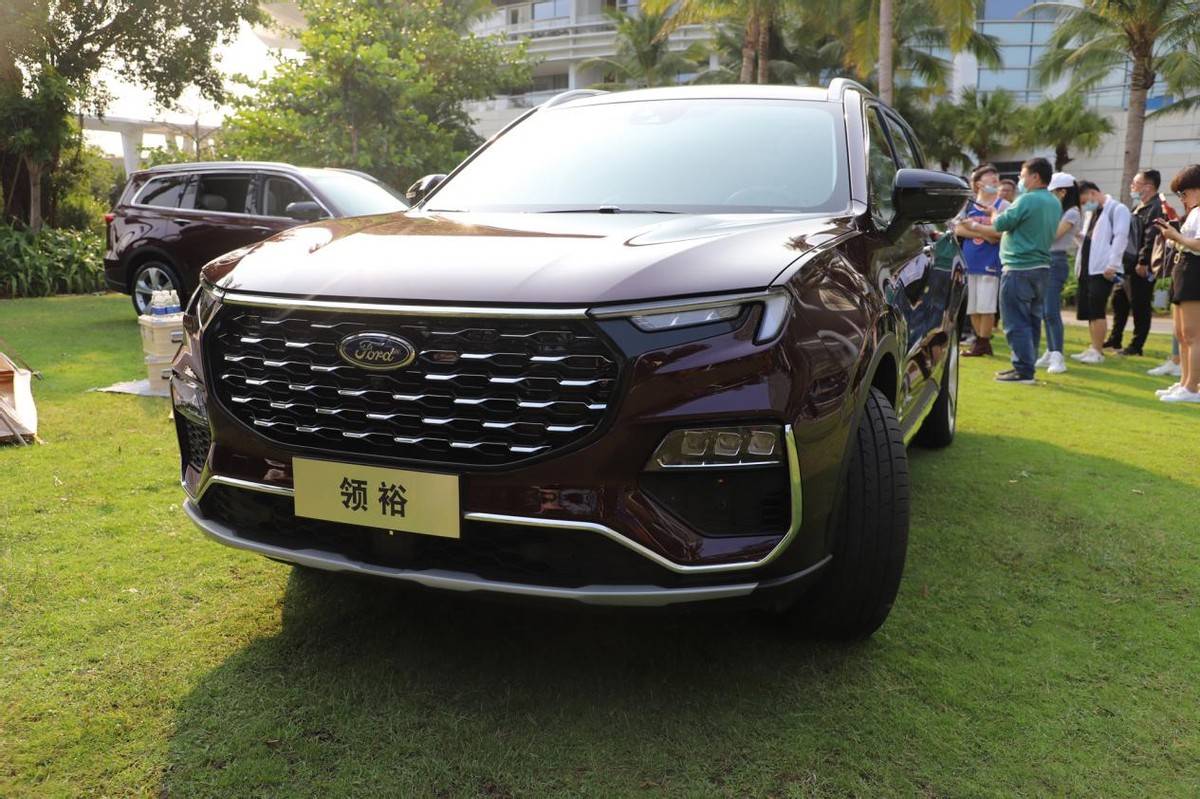 20万选合资中大型suv,实拍福特领裕