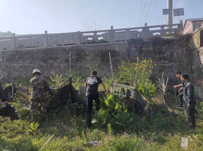 清理河道垃圾范文赞！改进生态水域处境将笑发展河流整理整顿专项行径(12)
