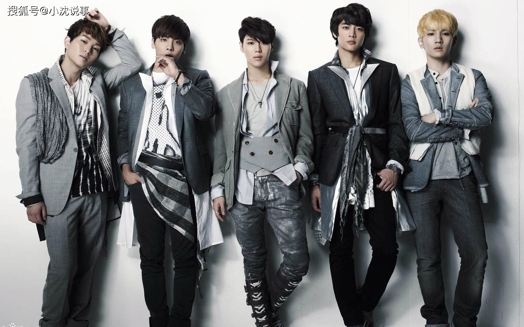 为此,成员riku(大江梨久)表示,她很喜欢shinee的《view》这首很帅气的