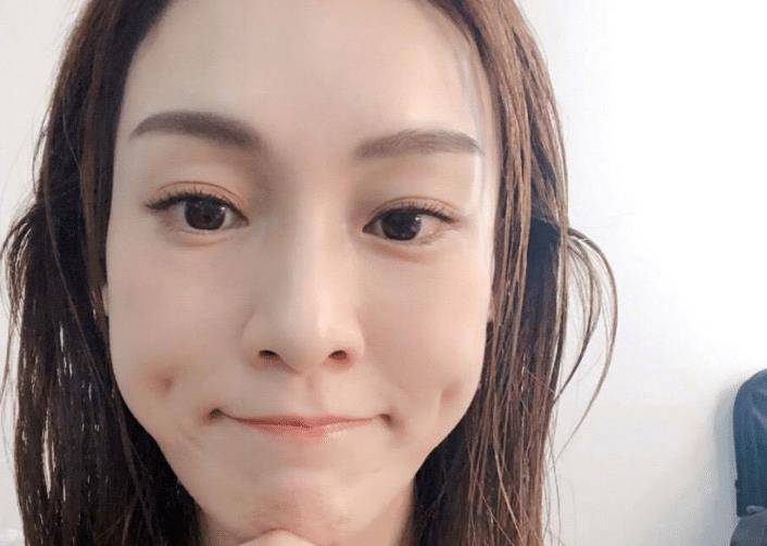 有酒窝的宝宝是妈妈“前世恋人”?若你家娃有酒窝,那你要有福了_孩子