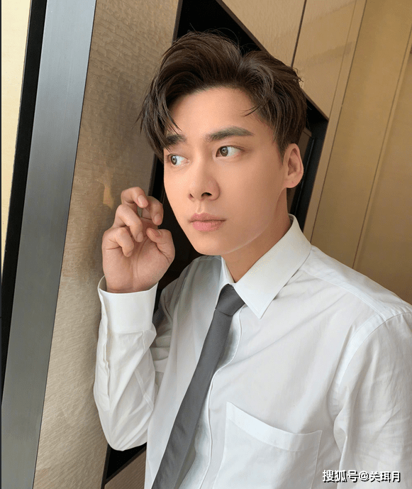 原创给粉丝打"预防针",李易峰直言最想做但还没做的事是"结婚"