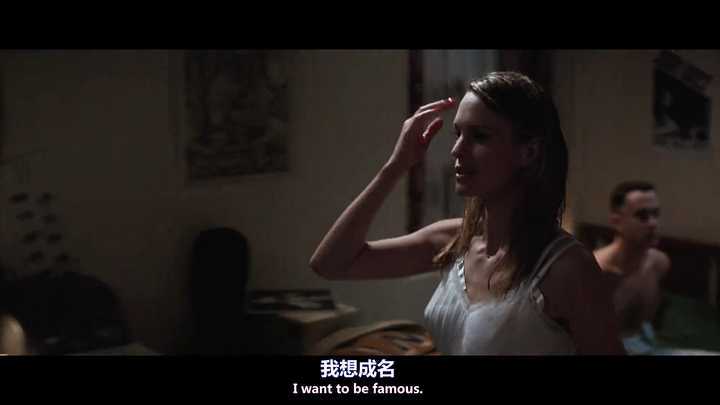 《阿甘正传》中的珍妮 , 频频离开阿甘 , 是什么原因?