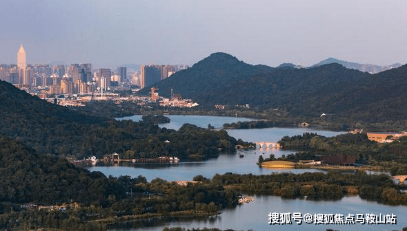 萧山人均gdp_萧山机场图片(2)