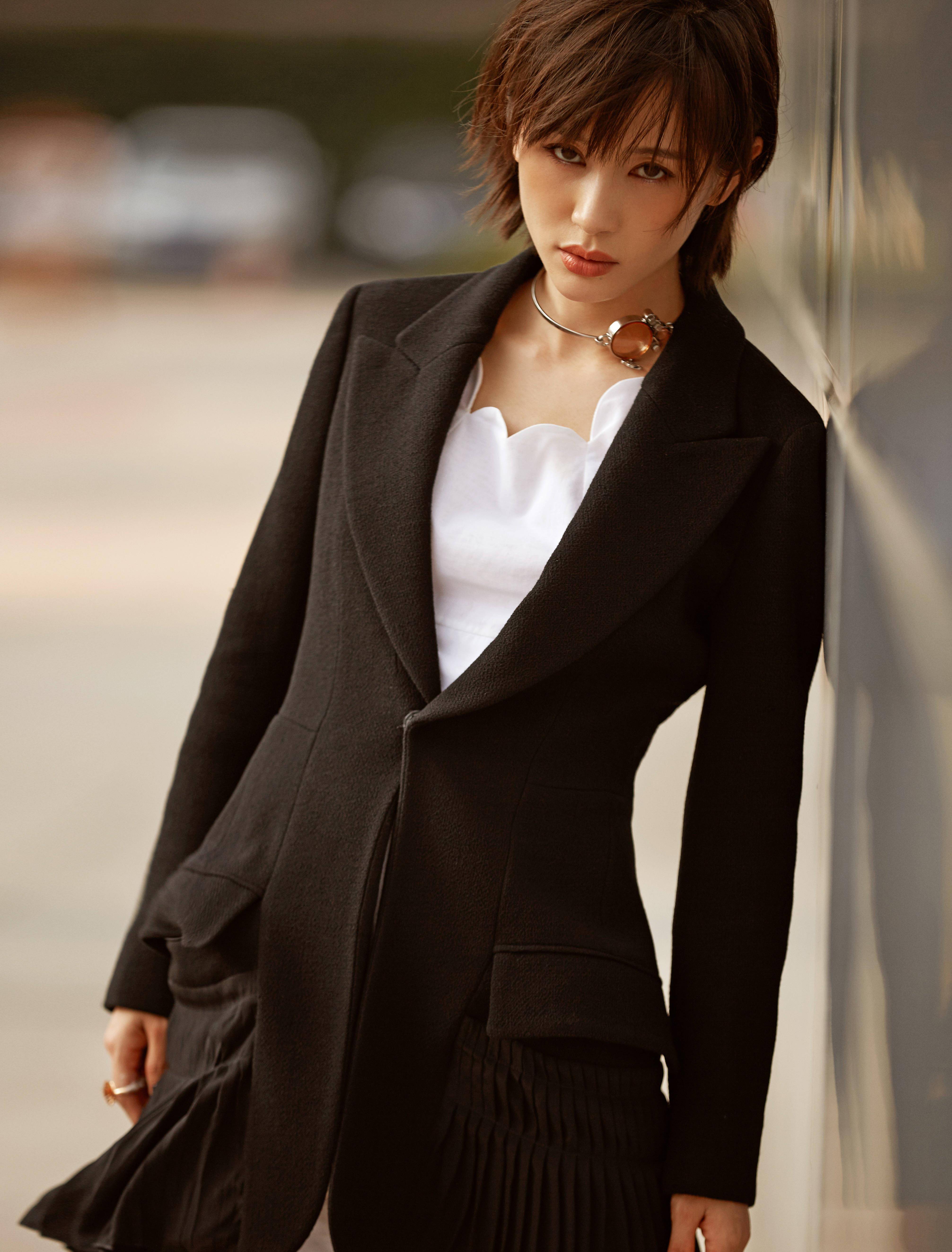 王子文吴永恩在一起了,她还为男友改微博名,儿子绯闻生父送祝福