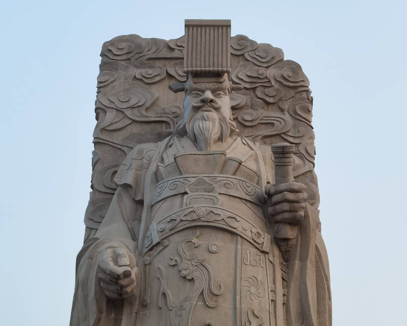 原创秦始皇在咸阳统一广场等您来看他