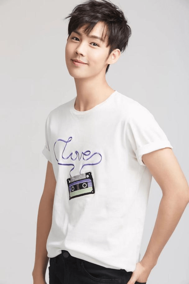 经典武侠《武当一剑》再度来袭,于非凡成梁羽生最后一