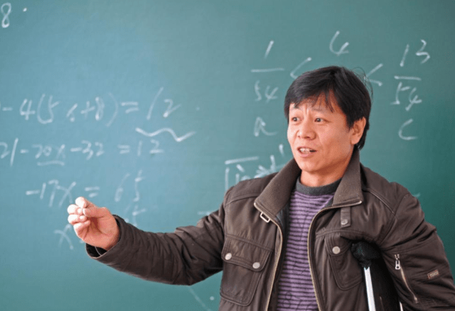 原创教师迎来好消息,教龄达到标准可直接晋升职称?老教师举双手赞成