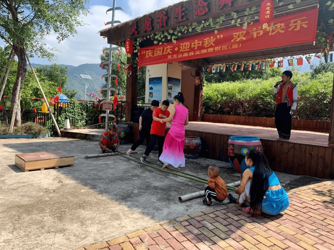 灵龙谷夏季大狂欢特邀佤族“司岗里”部落为呈上不一样的表演