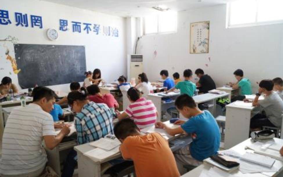 重庆高考状元不补课不熬夜取得709分进清华他说思想很重要