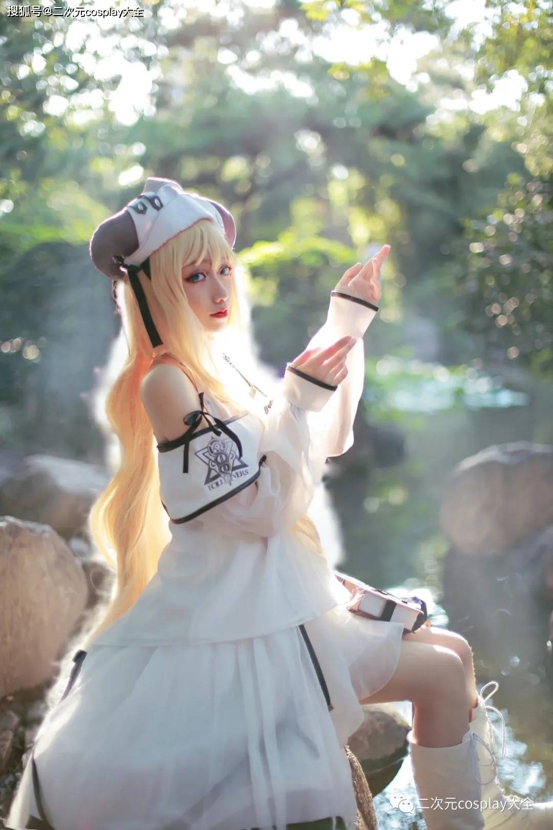 明日方舟夜莺cos美至心灵唯美和煦的小女神