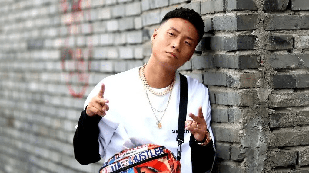 在成为街舞大神的路上 他们都做了什么?