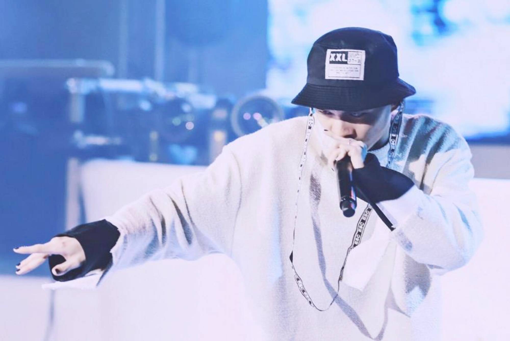 湖南大学90后副教授,"侧颜照"神似何以琛,学生:小说诚不欺我_陈少威