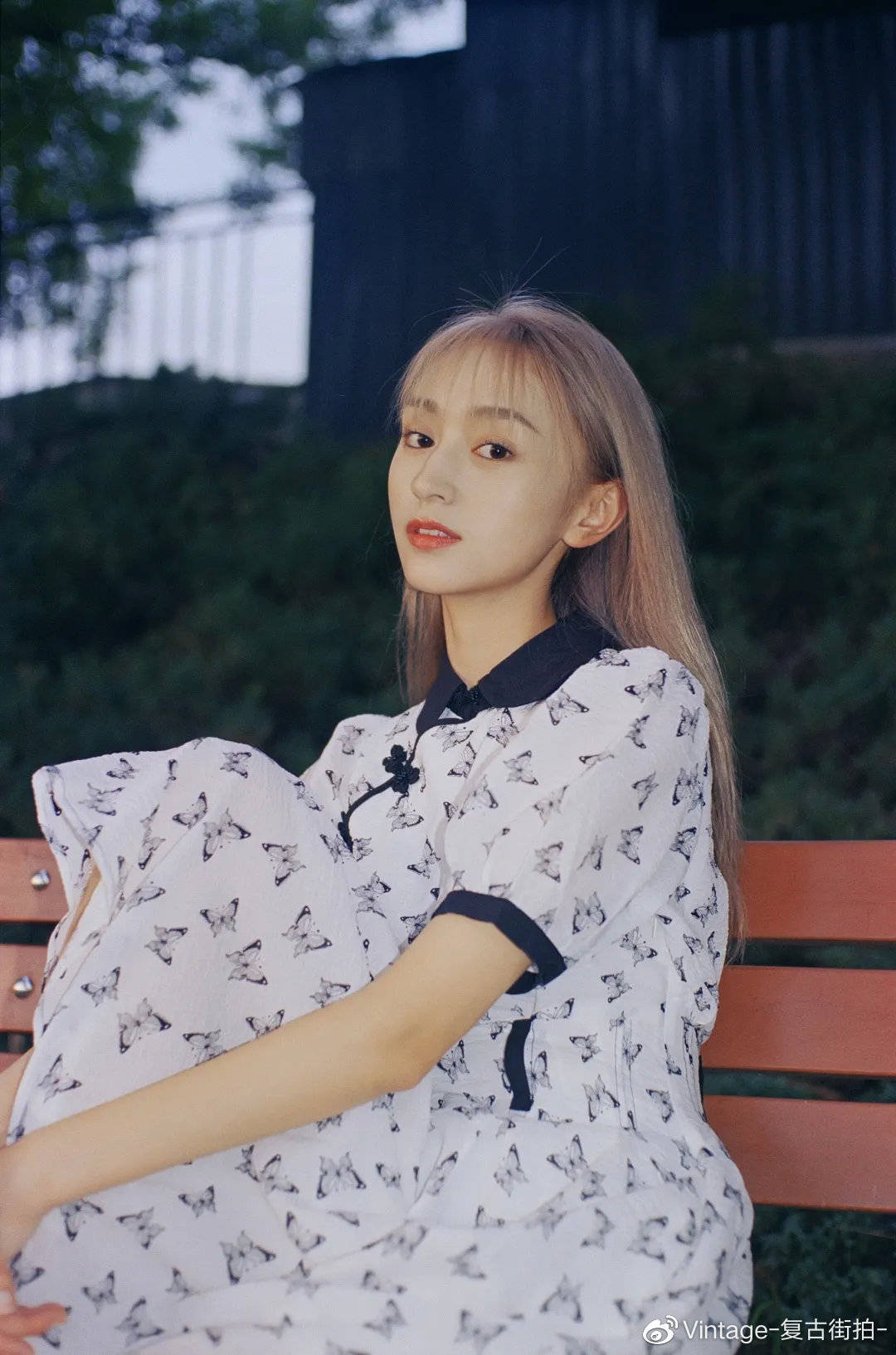 黄昊月:第一次进组应该是《沙海》的时候,当时年纪小像个好奇宝宝