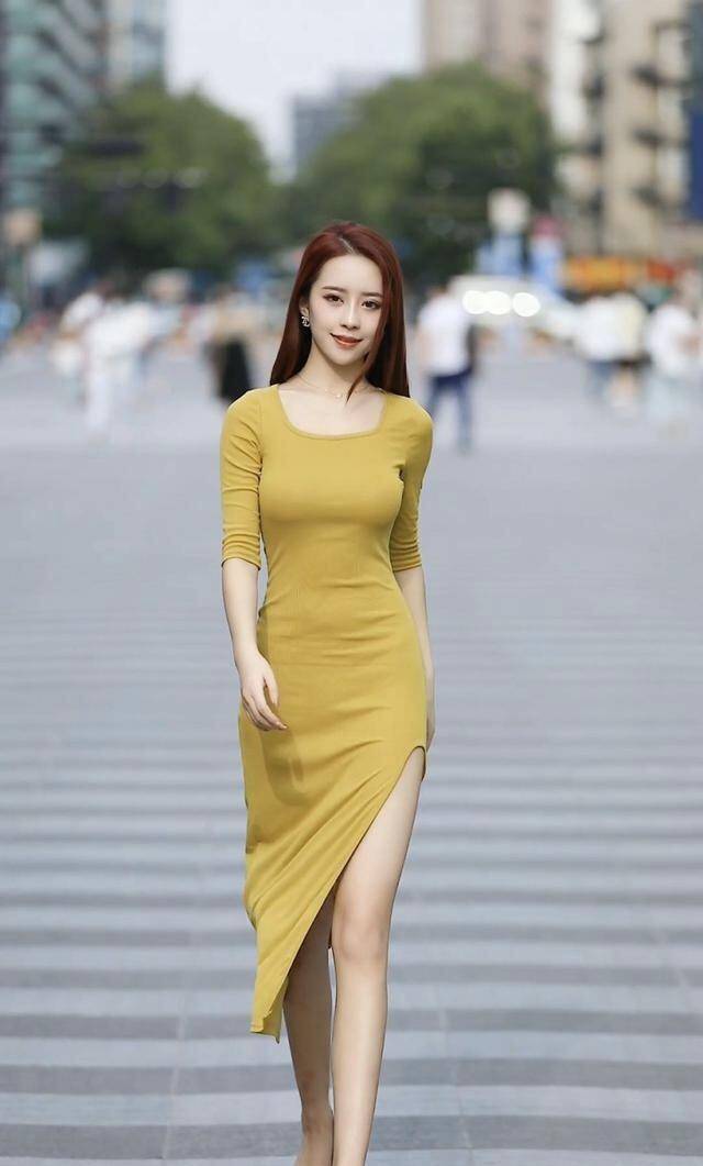 穿高跟鞋上台走路姿势 aae02ab755674e00a169208020103b73.jpeg