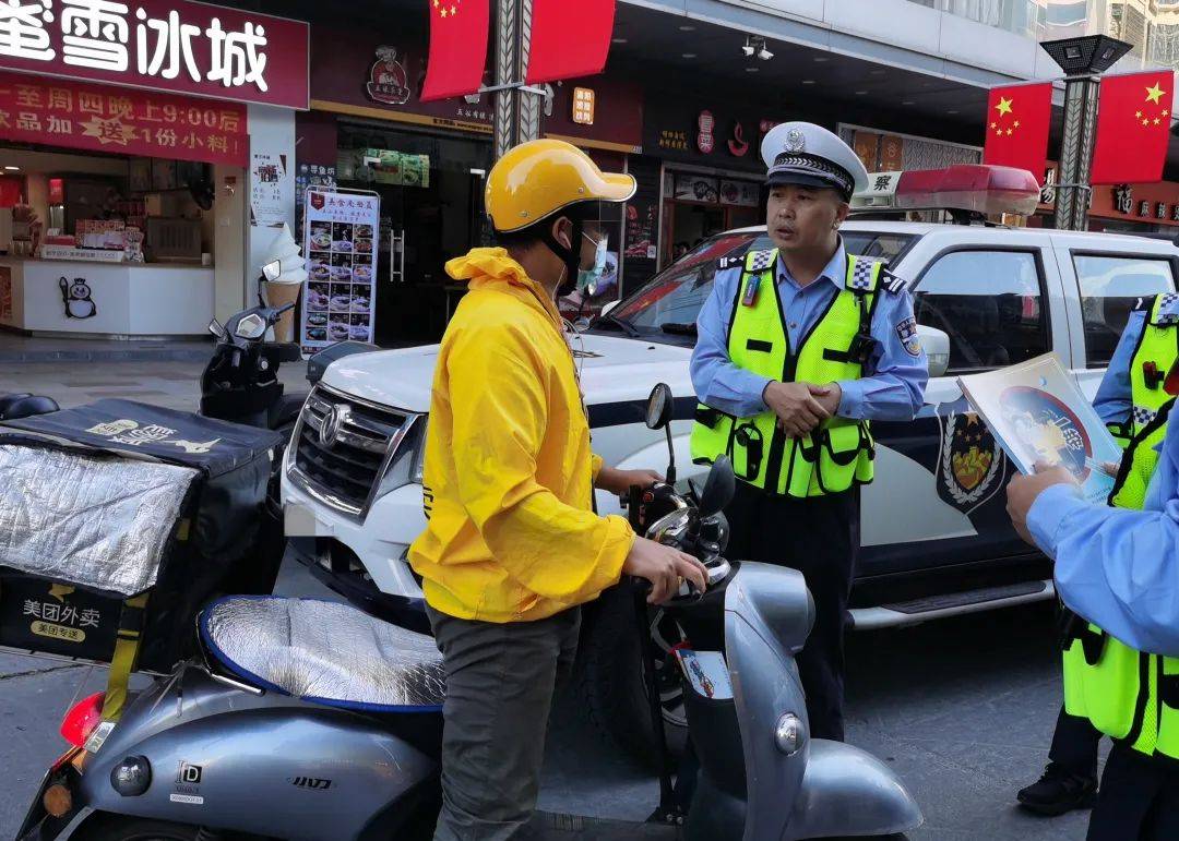 动真格茂名滨海交警大查车已有2000辆摩托车电动车被查
