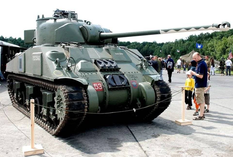 二战美军m4谢尔曼坦克产量近5万辆不只是谢馒头