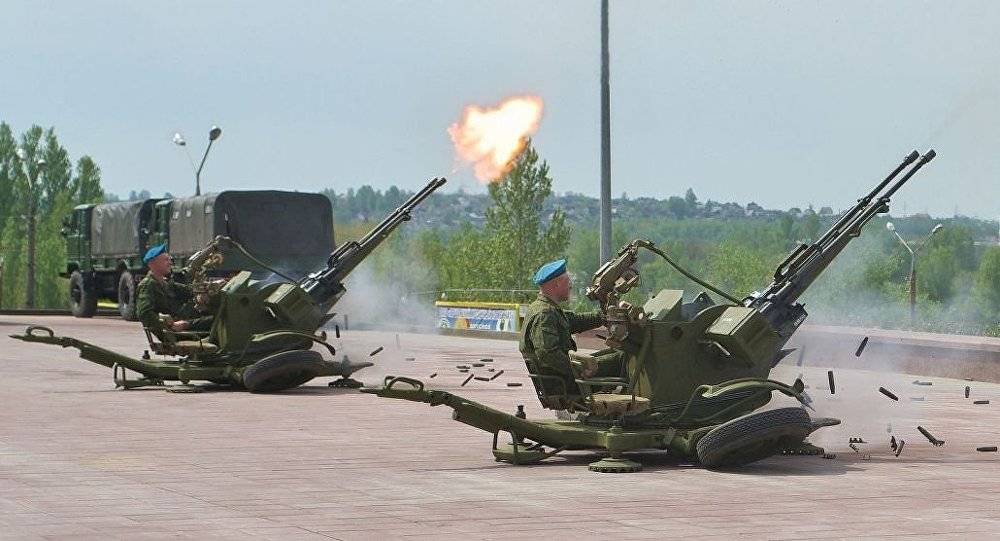 同时不能掉以轻心的还有伊拉克防空部队的高炮,虽然联军已经施展了