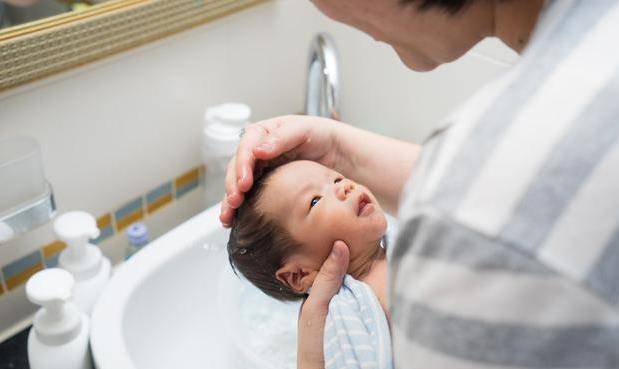 沐浴是什么工作 0c2f2c720c7d4d31b5200299355e3f32.jpeg