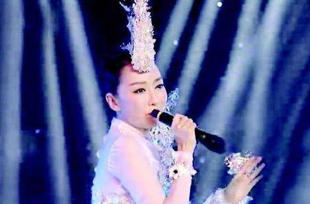 露露露露是谁唱的歌曲 6da603a2ac664f61abf8f3449bb921ab.jpeg