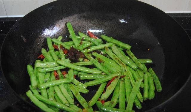 怎么把肉做成素菜的味道 a8a687688ddf4bf2a44dfddbbdc27982.jpeg