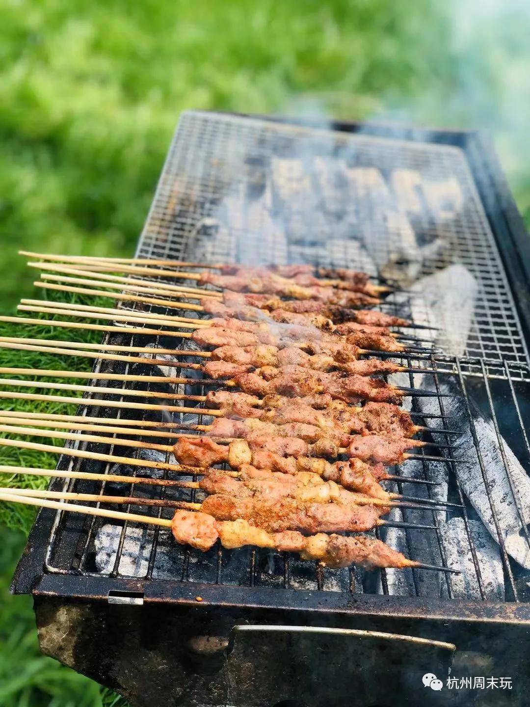 424汽摩配烧烤随着引擎轰鸣一起去寻找躁动的心跳吧