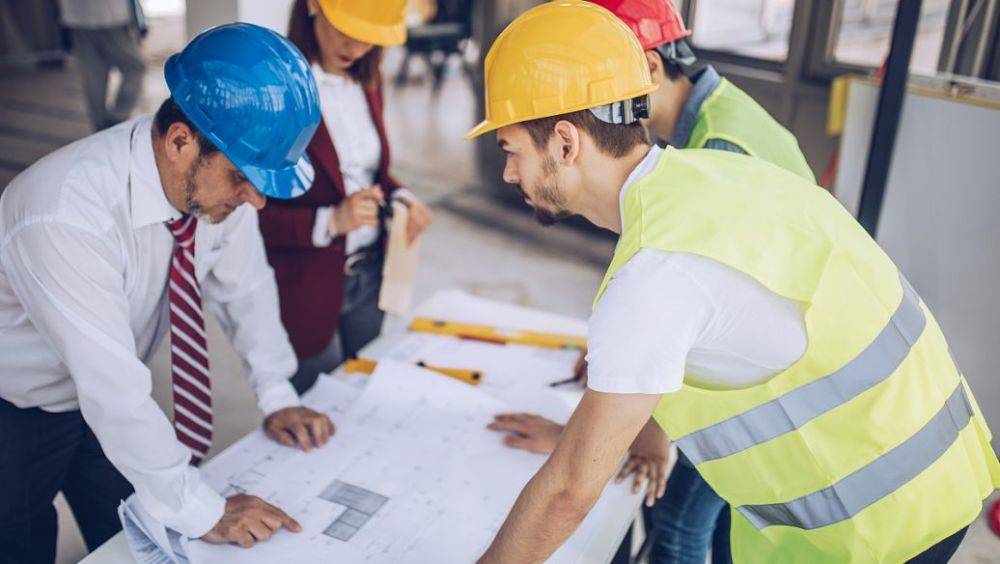 二级建造师适合哪些人群报考