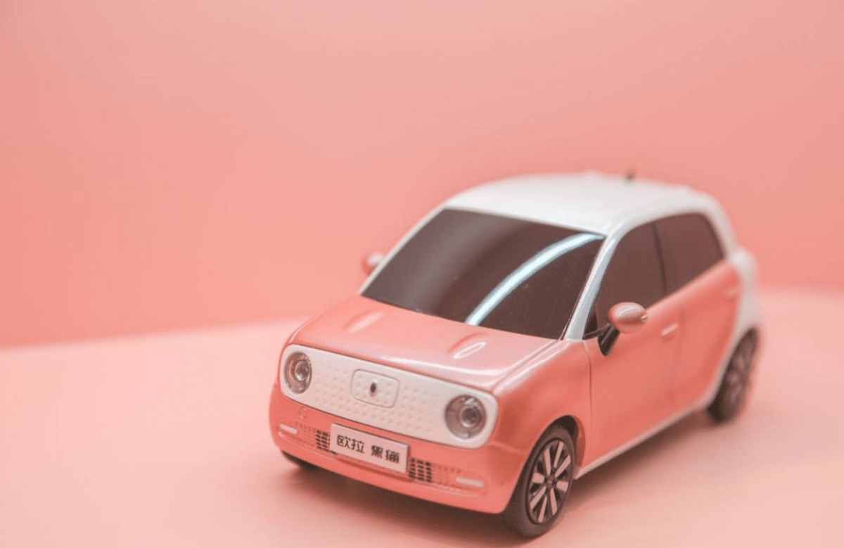 2021上海车展攻略一览高颜值欧拉黑猫引女神围观