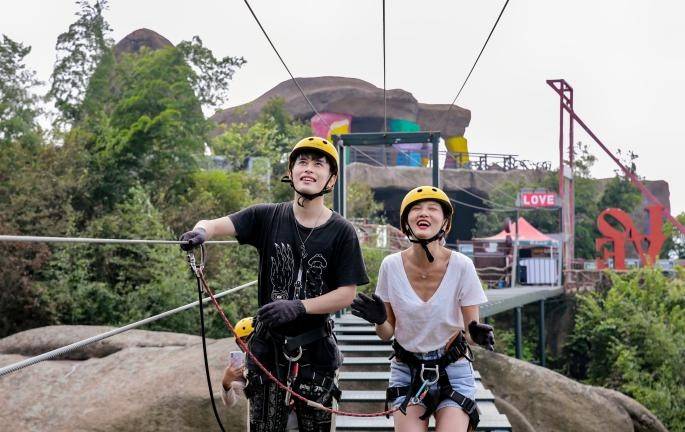 論情侶拍照正確姿勢安慶巨石山之旅