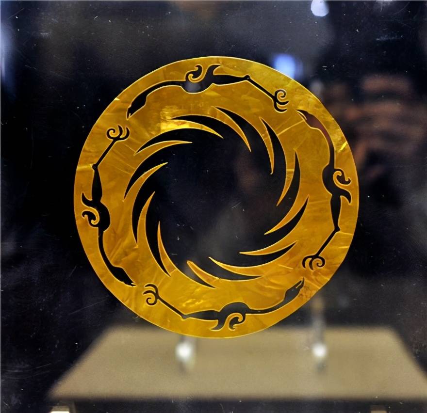 原创三星堆青铜器的水平和中原相仿为何制作金器的能力要远超中原