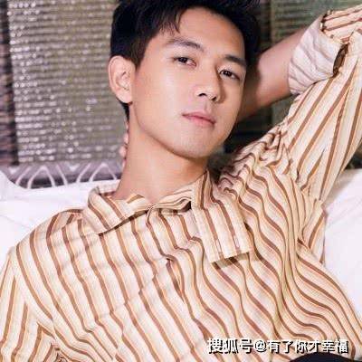 男生说他很晚才忙完怎么说