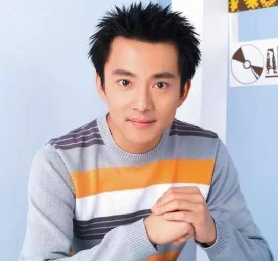 亚宁:曾是"央视最帅主持人",当红时退出舞台,你还记得他嘛?_节目