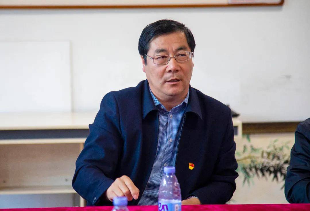 文昌街道党工委副书记陈永奎强调，互联网行业有了党组织就是有了“家”