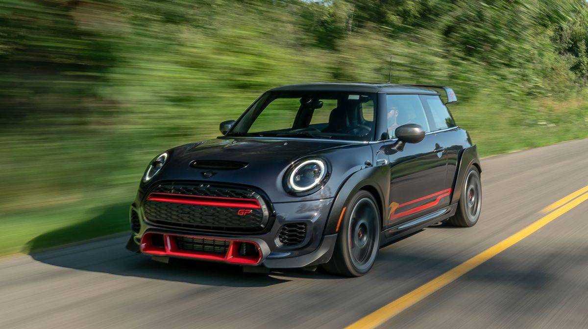 评测mini cooper jcw:精致小车的运动感_搜狐汽车_搜狐网