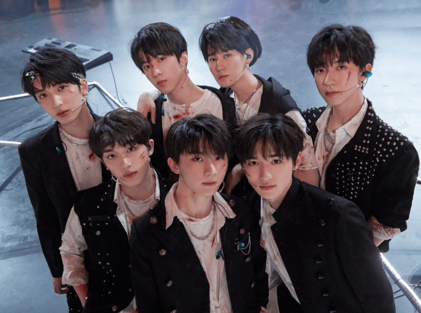 出道一年就成内娱宠儿热度仅次于千玺时代少年团为何这么强