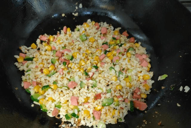 鸡蛋炒大米怎么炒好吃 04b64b10818d47819b7639de47081cd4.png